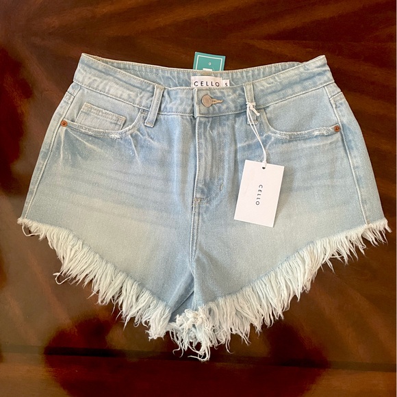 CELLO Brand New Denim Shorts - Picture 1 of 4
